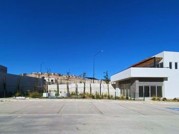 Departamento en zona Santa Fe, Tijuana, tres recamaras, Burdeos