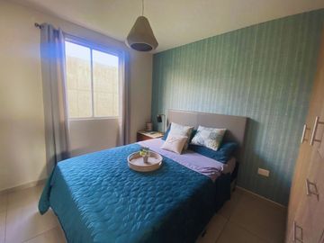 Departamento en zona Santa Fe, Tijuana, tres recamaras, Burdeos