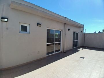 Departamento Tipo Casa en venta en Lanus Oeste