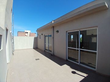 Departamento Tipo Casa en venta en Lanus Oeste