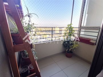 Departamento en Venta en Calle Esmeralda a pasos del Metro Lo Ovalle