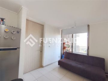 Departamento en Venta en Calle Esmeralda a pasos del Metro Lo Ovalle