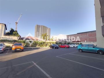 Departamento en Venta en Calle Esmeralda a pasos del Metro Lo Ovalle