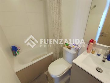 Departamento en Venta en Calle Esmeralda a pasos del Metro Lo Ovalle