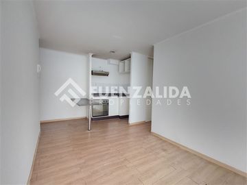 Departamento en Venta en Santa Petronila, cercano al metro Las Rejas