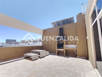 Departamento en Venta en Santa Petronila, cercano al metro Las Rejas