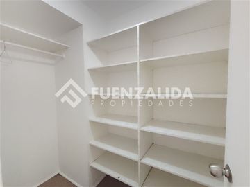Departamento en Venta en Santa Petronila, cercano al metro Las Rejas