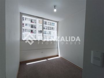 Departamento en Venta en Santa Petronila, cercano al metro Las Rejas