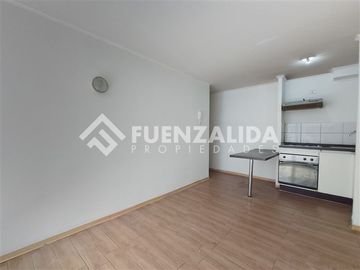 Departamento en Venta en Santa Petronila, cercano al metro Las Rejas