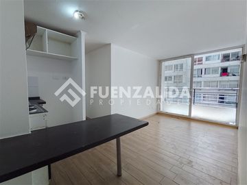 Departamento en Venta en Santa Petronila, cercano al metro Las Rejas