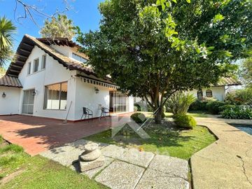 Casa en Venta en DANIEL DE LA VEGA CON ECHEQÑIQUE
