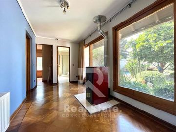 Casa en Venta en DANIEL DE LA VEGA CON ECHEQÑIQUE