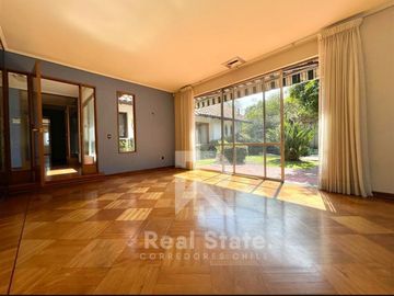 Casa en Venta en DANIEL DE LA VEGA CON ECHEQÑIQUE