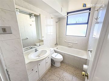 Departamento en Venta en Cond. Portal del Pacifico piso 11 Torre 3 (2 estac.)