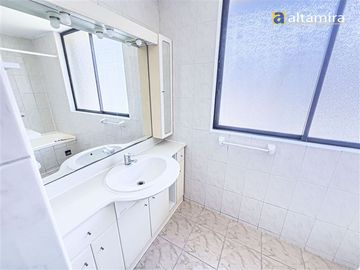 Departamento en Venta en Cond. Portal del Pacifico piso 11 Torre 3 (2 estac.)