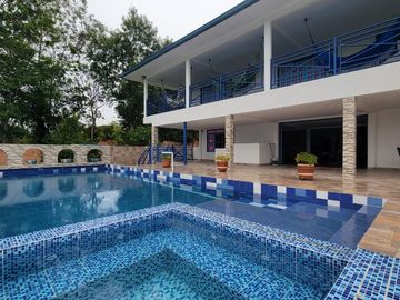 Venta de hermosa finca en el lago calima