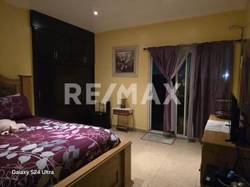 SE VENDE CASA BONITA Y MODERNA EN FRACC. VALLE DORADO - (3)
