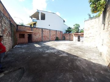 Amplio Terreno cerca a Av. Avelardo Quiñones - Loreto