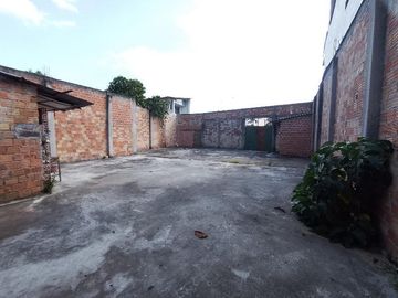 Amplio Terreno cerca a Av. Avelardo Quiñones - Loreto