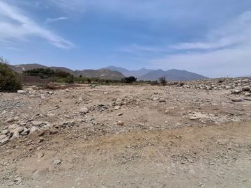 En Venta Gran Terreno de 6.9 Ha en Viru-La Libertad