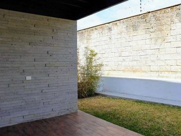 Casa en Venta en Fracc. ALTOZANO, Colima, Colima.