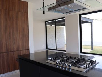 Casa en Venta en Fracc. ALTOZANO, Colima, Colima.