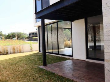 Casa en Venta en Fracc. ALTOZANO, Colima, Colima.