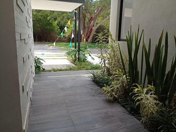 Casa en Venta en Fracc. ALTOZANO, Colima, Colima.