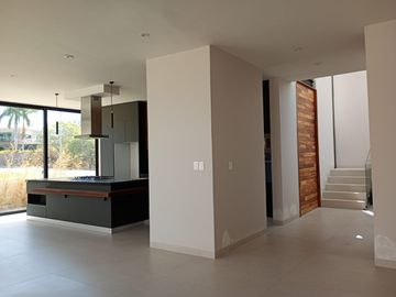 Casa en Venta en Fracc. ALTOZANO, Colima, Colima.