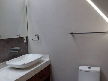 Casa en Venta en Fracc. ALTOZANO, Colima, Colima.