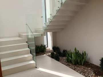 Casa en Venta en Fracc. ALTOZANO, Colima, Colima.