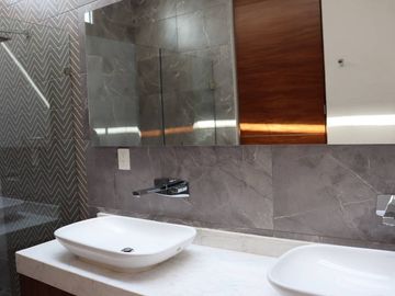 Casa en Venta en Fracc. ALTOZANO, Colima, Colima.