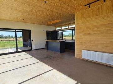 Moderna casa en condominio La Reserva Frutillar