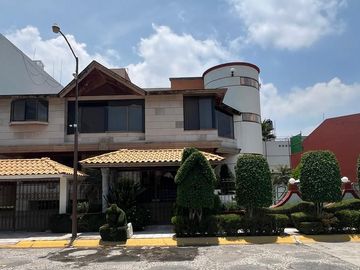 RESIDENCIA EN VENTA FRACCIONAMIENTO TORRES LINDAVISTA