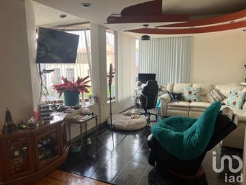 RESIDENCIA EN VENTA FRACCIONAMIENTO TORRES LINDAVISTA