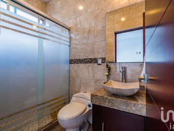 Casa en Venta en Carrara 223, Residencial Italia, 76179, Queretaro, Queretaro, México
