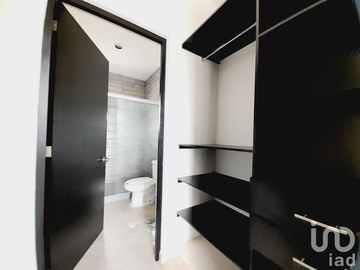 Casa en Venta con Alberca y Jardín en Morelos $2,900,000