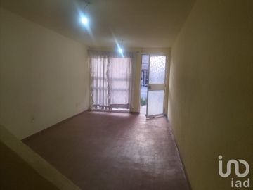 CASA EN VENTA EN LOS HEROES IXTAPALUCA DE DOS NIVELES