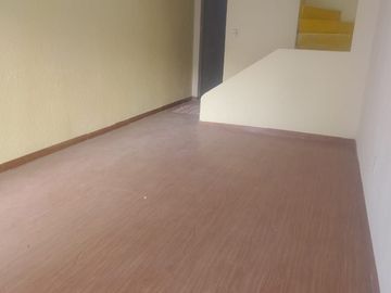 CASA EN VENTA EN LOS HEROES IXTAPALUCA DE DOS NIVELES