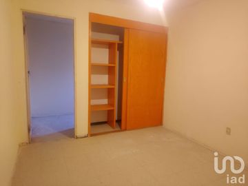 CASA EN VENTA EN LOS HEROES IXTAPALUCA DE DOS NIVELES