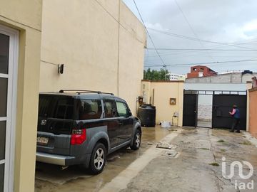 Casa con departamento y amplio terreno en el centro de Pachuca