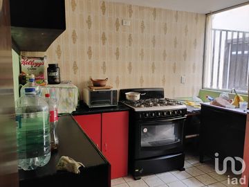 Casa con departamento y amplio terreno en el centro de Pachuca