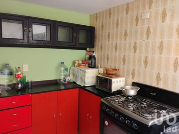 Casa con departamento y amplio terreno en el centro de Pachuca