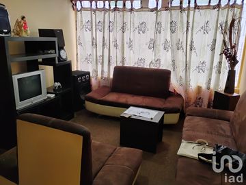 Casa con departamento y amplio terreno en el centro de Pachuca