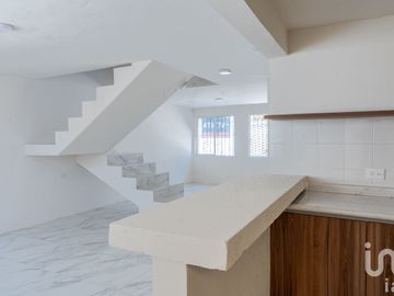 Tu hogar ideal en Xalapa: Casa fresca, segura y tranquila en venta – $2.5 MDP, acepta créditos
