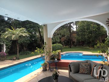 RESIDENCIA PROPIA PARA RESTAURANTE, SPA O CASA HABITACIÓN EN TETELA DEL MONTE