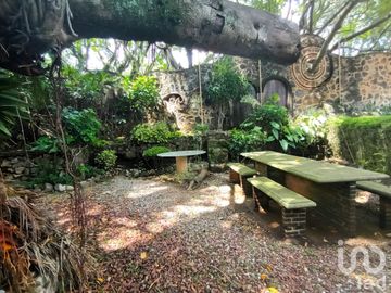 RESIDENCIA PROPIA PARA RESTAURANTE, SPA O CASA HABITACIÓN EN TETELA DEL MONTE