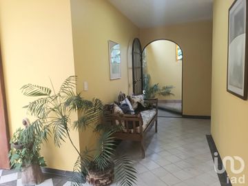 RESIDENCIA PROPIA PARA RESTAURANTE, SPA O CASA HABITACIÓN EN TETELA DEL MONTE