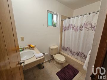 Casa en Venta en Arroyo las Cuevas, La Cañada Juriquilla, Queretaro, Queretaro, C.P. 76230