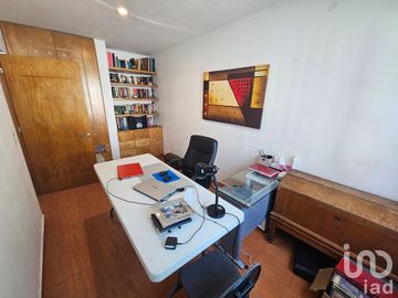 Casa en Venta en Arroyo las Cuevas, La Cañada Juriquilla, Queretaro, Queretaro, C.P. 76230